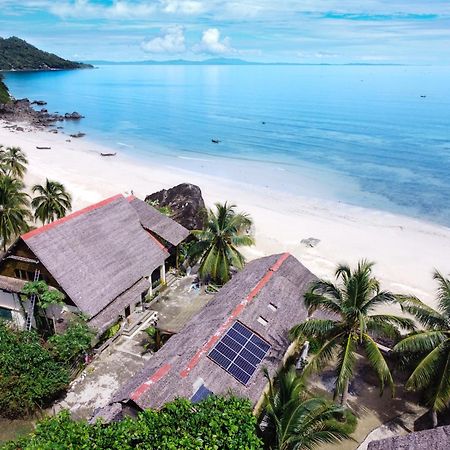 Shambala Madagascar: Beachfront Lodge And Adventures Ambolobozo 外观 照片