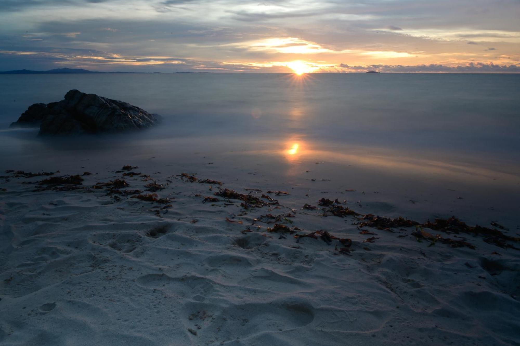 Shambala Madagascar: Beachfront Lodge And Adventures Ambolobozo 外观 照片