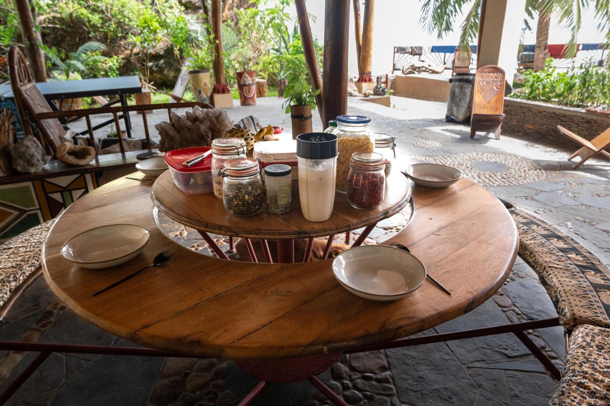 Shambala Madagascar: Beachfront Lodge And Adventures Ambolobozo 外观 照片