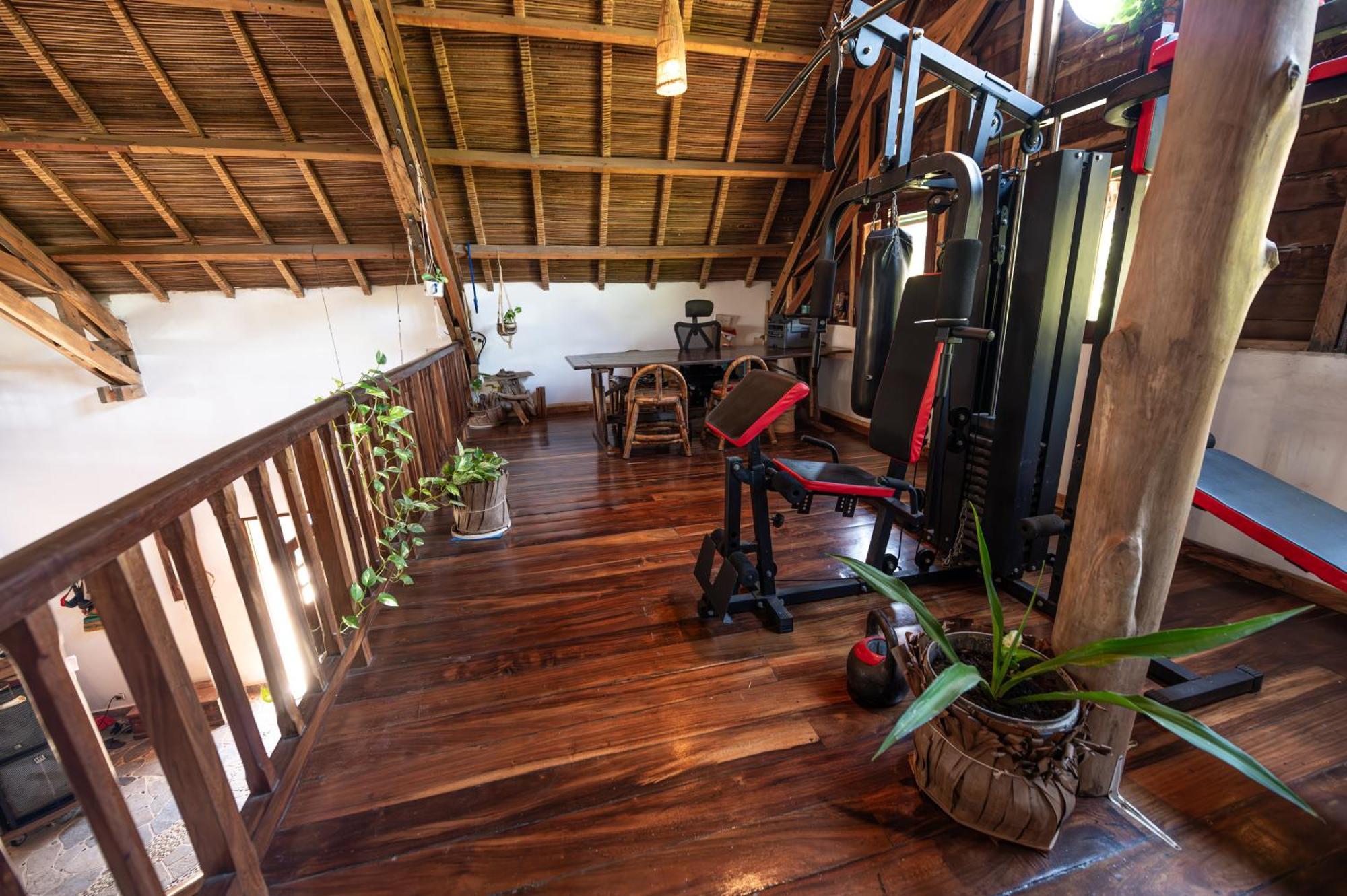 Shambala Madagascar: Beachfront Lodge And Adventures Ambolobozo 外观 照片